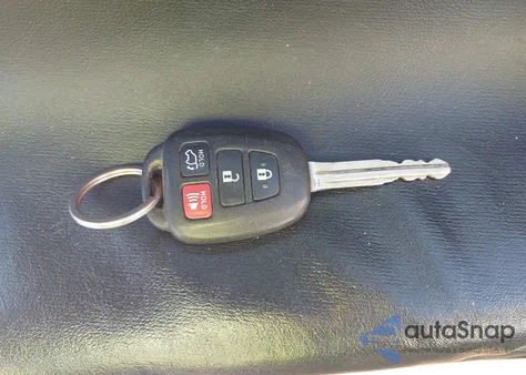 2016 Toyota Rav4 Xle из США, поврежденный, VIN 2T3RFREV3GW445000